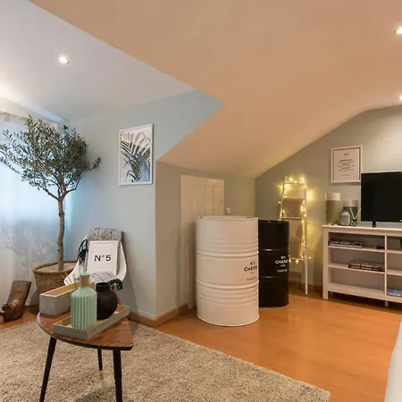 Apartment Bairro Alto 4 Lisbon