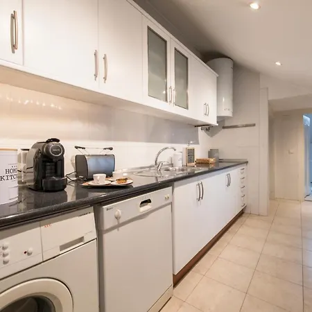 Apartment Bairro Alto 4 Lisbon